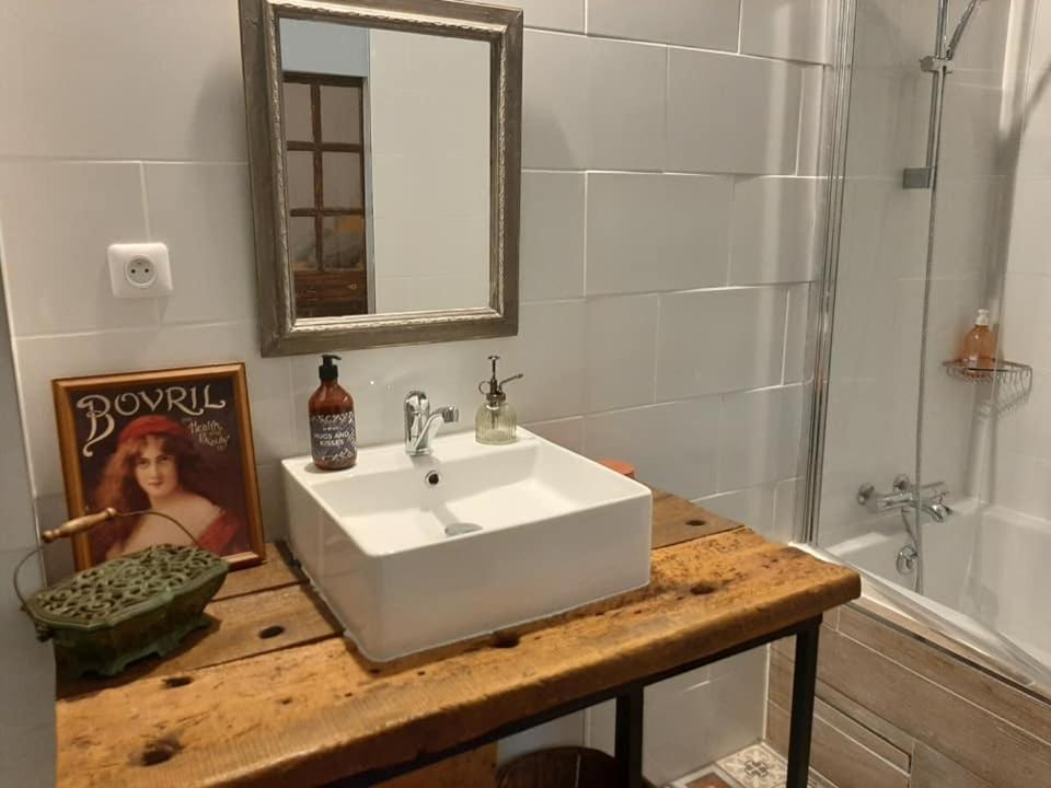 La Grange De La Batone - Bed And Breakfast Messimy-sur-Saone Eksteriør bilde